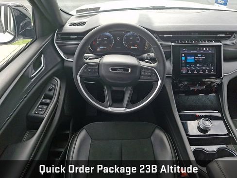 Used 2023 Jeep Grand Cherokee L Laredo AWD/4WD image 15