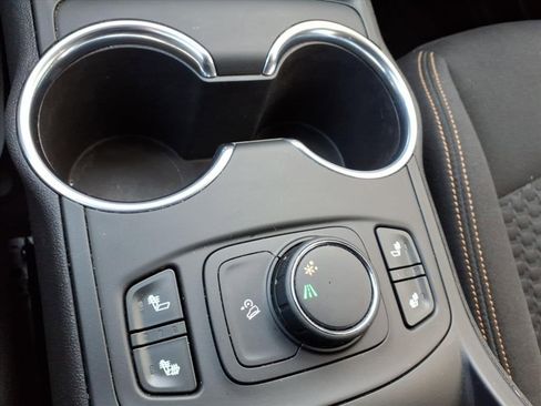 Used 2019 GMC Terrain SLE w/ Driver Convenience Package image 21