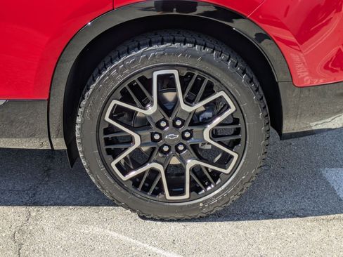 Used 2024 Chevrolet Blazer RS w/ Driver Confidence II Package FWD image 9