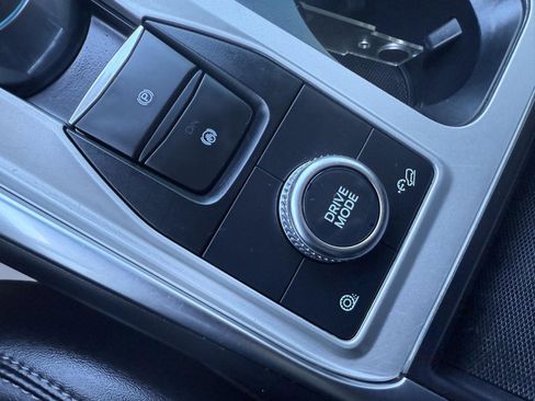 Certified 2022 Ford Explorer XLT w/ Equipment Group 202A image 32