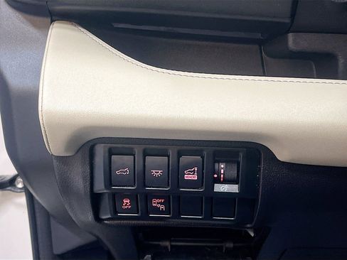 Used 2020 Subaru Ascent Limited w/ Technology Package image 10