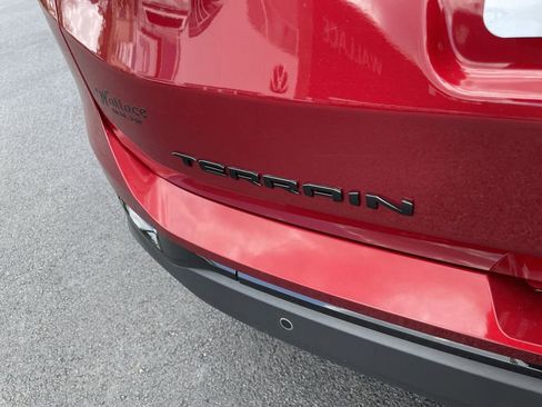 Used 2023 GMC Terrain SLT w/ Infotainment Package II AWD/4WD image 7