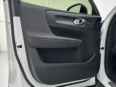 Used 2023 Volvo C40 P8 Recharge Ultimate w/ Protection Package Premier image 23