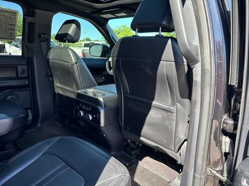 Used 2021 Ford Expedition Limited AWD/4WD image 42