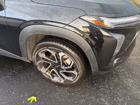 Used 2024 Chevrolet Trax RS w/ Driver Confidence Package image 2