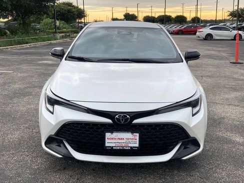 Certified 2026 Toyota Corolla SE FWD image 2