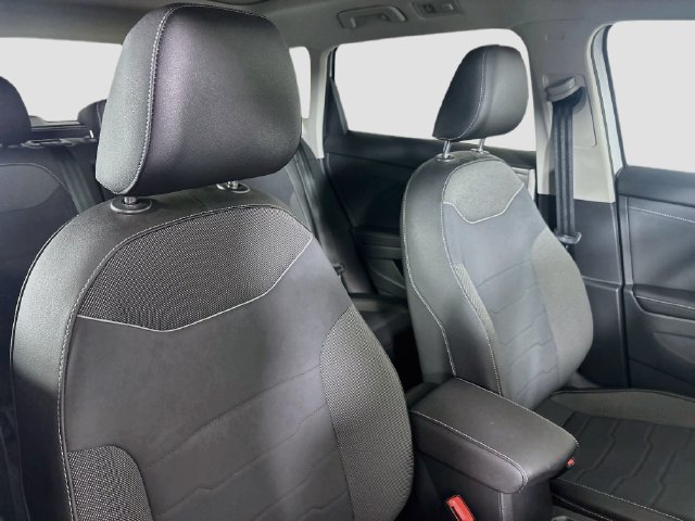 Certified 2025 Volkswagen Taos SE AWD/4WD image 26