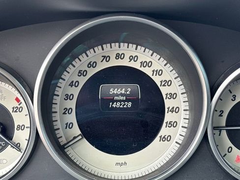 Used 2014 Mercedes-Benz E 350 4MATIC Coupe image 15