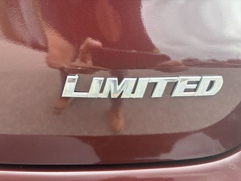 Used 2018 Toyota Highlander FWD V6 image 36