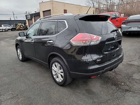 Used 2016 Nissan Rogue SV w/ SV Premium Package image 7