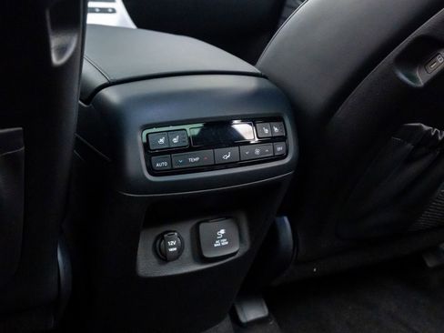 Used 2023 Hyundai Palisade Calligraphy image 21