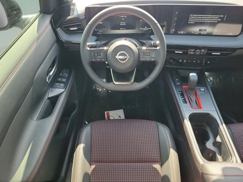 New 2026 Nissan Kicks SR w/ Cold Weather Package image 12