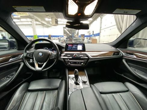 Used 2017 BMW 530i xDrive AWD/4WD image 28