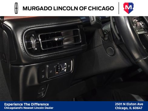 Used 2021 Lincoln Nautilus Reserve w/ Monochromatic Package image 18