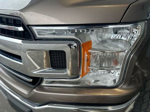Used 2018 Ford F150 XLT image 9