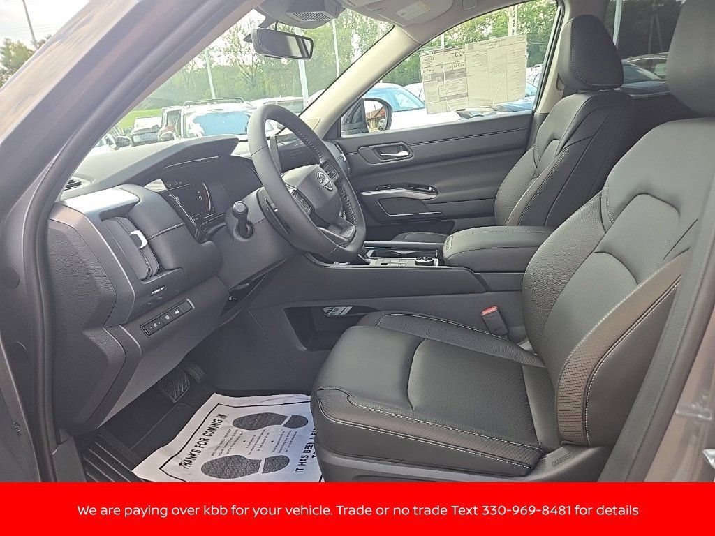 New 2026 Nissan Pathfinder SL w/ SL Premium Package AWD/4WD image 9