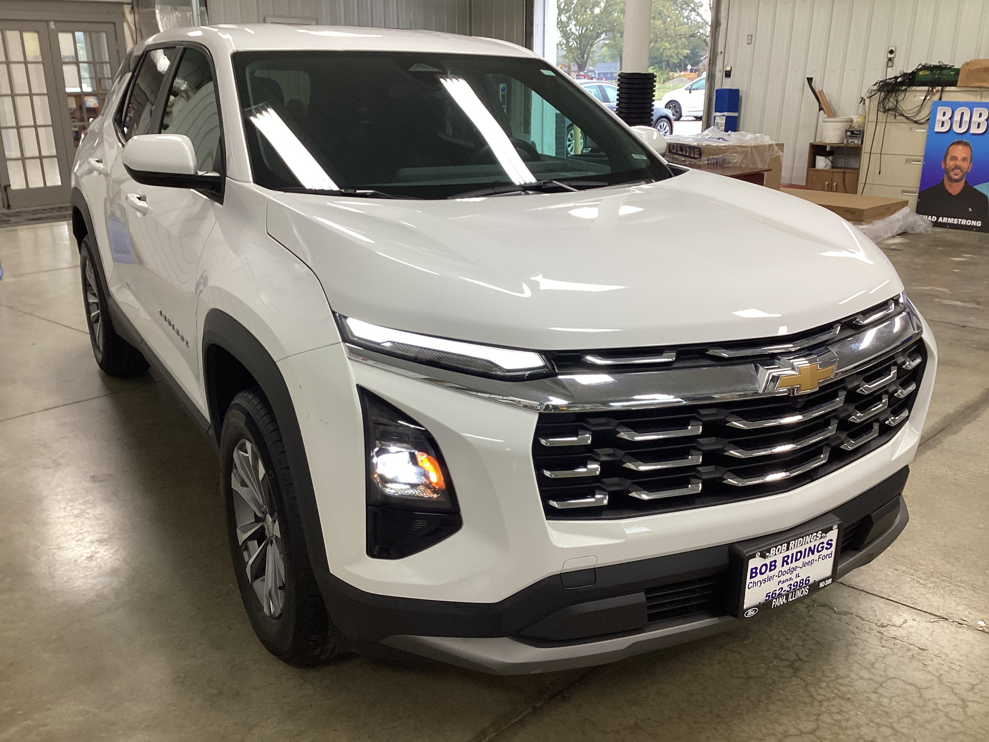 Used 2026 Chevrolet Equinox LT AWD/4WD image 7
