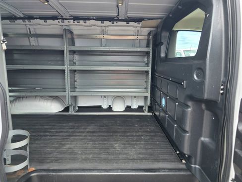 Used 2020 Chevrolet Express 2500 w/ Driver Convenience Package RWD image 28