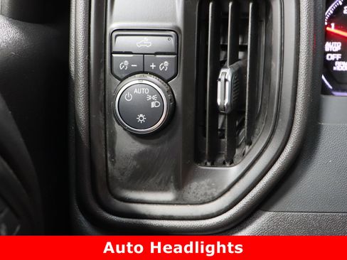Used 2024 Chevrolet Silverado 1500 Custom image 24