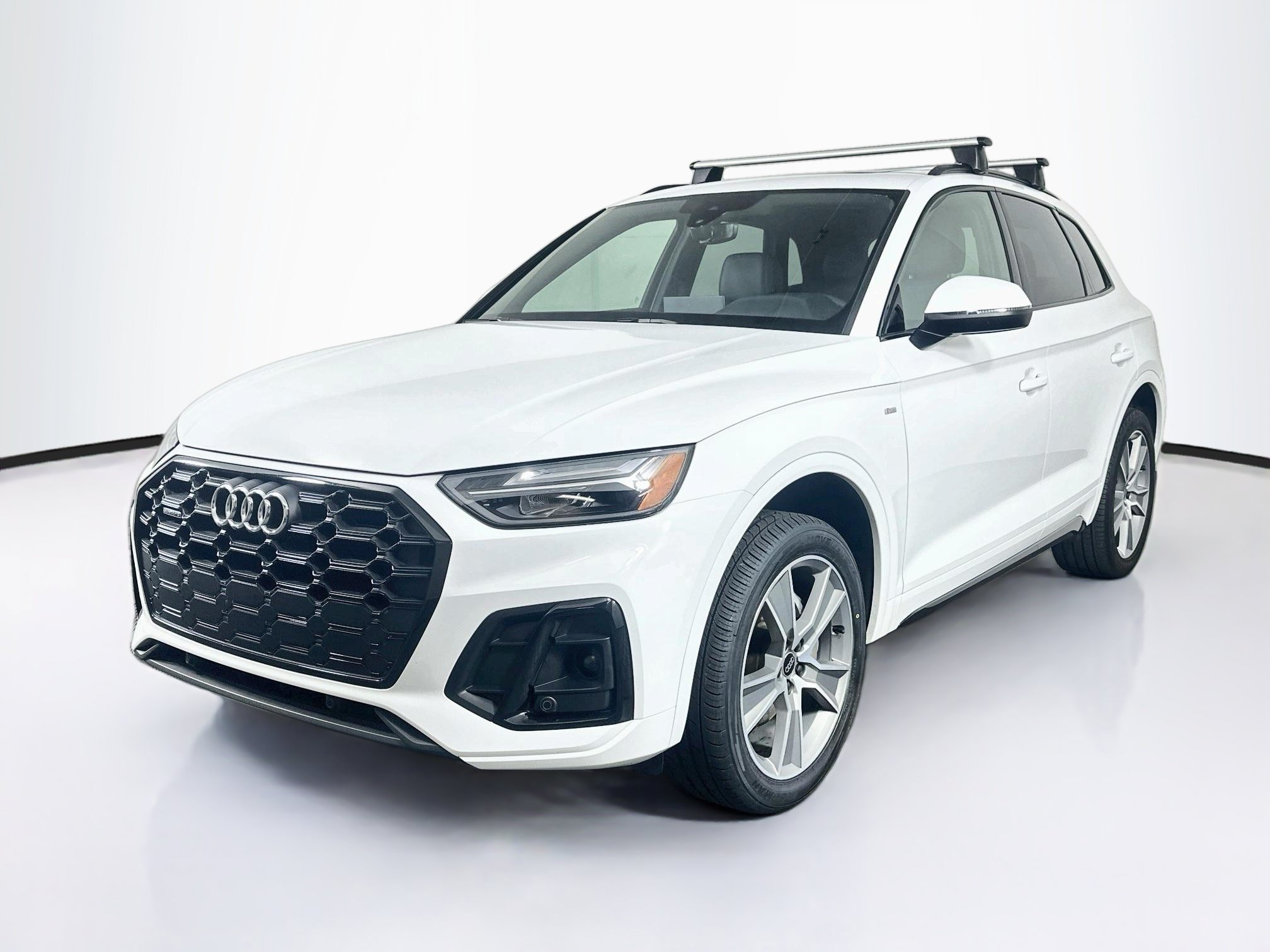 Used 2025 Audi Q5 2.0T Premium AWD/4WD image 3