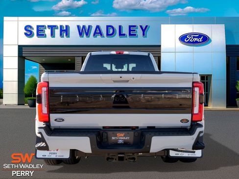 New 2026 Ford F350 Platinum w/ FX4 Off-Road Package image 5