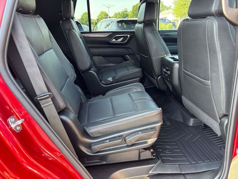 Used 2024 Chevrolet Tahoe RST w/ Luxury Package AWD/4WD image 18