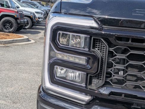 Certified 2026 Ford F250 Lariat w/ Black Appearance Package image 10