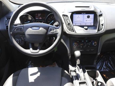 Used 2017 Ford Escape SE w/ Equipment Group 201A AWD/4WD image 23