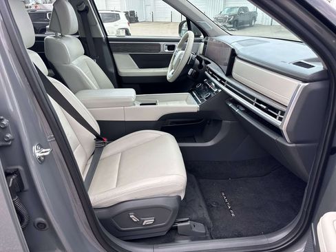Used 2024 Hyundai Santa Fe Limited AWD/4WD image 22
