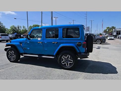 New 2026 Jeep Wrangler Unlimited Sahara w/ Technology Group AWD/4WD image 28