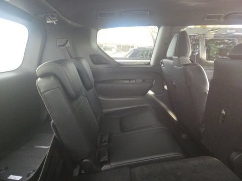 Used 2025 Nissan Armada PRO-4X AWD/4WD image 5