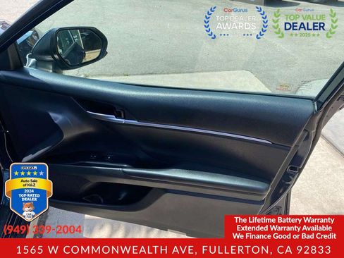 Used 2018 Toyota Camry LE FWD image 23