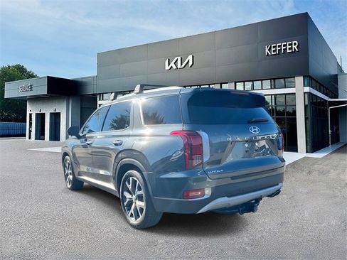 Used 2022 Hyundai Palisade SEL w/ Convenience Package image 6