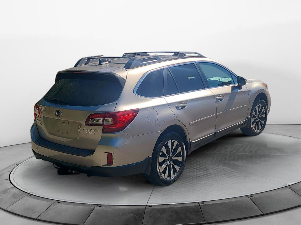 Used 2016 Subaru Outback 2.5i Limited AWD/4WD image 7