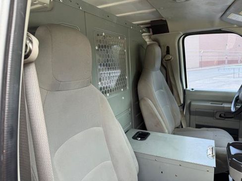 Used 2013 Ford E-250 and Econoline 250 w/ PWR Group RWD image 12