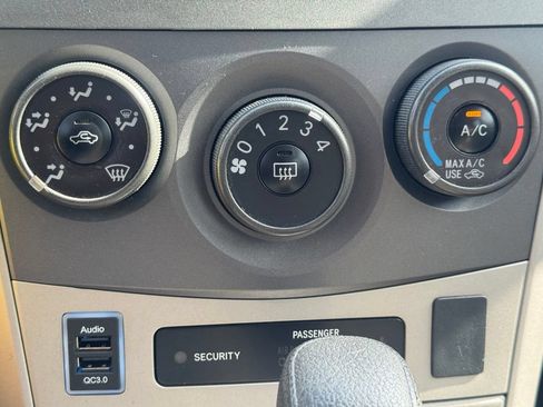Used 2013 Toyota Corolla LE FWD image 10