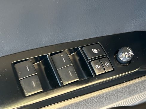 Used 2025 Toyota Camry SE w/ Multimedia Upgrade Package FWD image 13