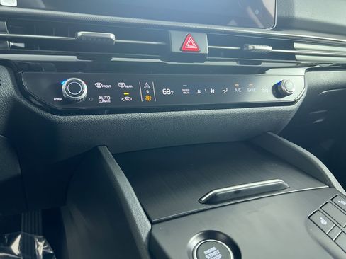 New 2026 Kia Sportage S image 25