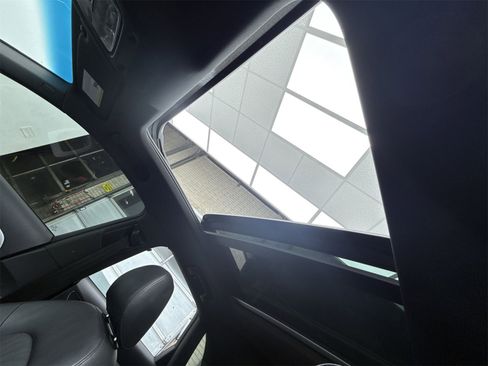 Used 2018 Audi Q3 2.0T Premium image 29