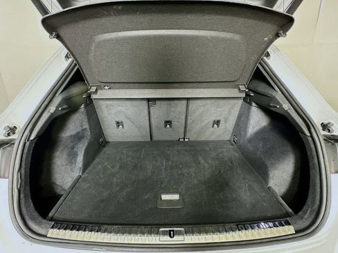 Used 2024 Audi Q3 2.0T Premium image 21