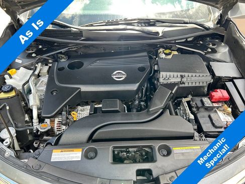 Used 2014 Nissan Altima 2.5 S w/ Display Audio Package FWD image 29