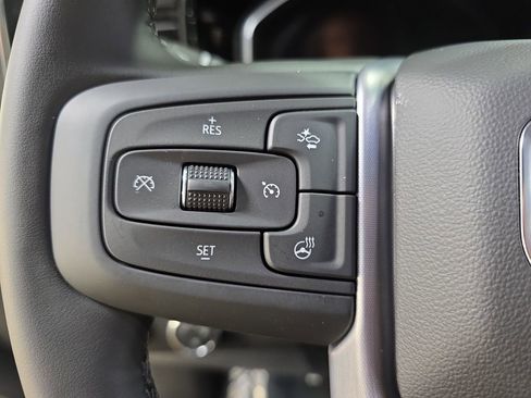 New 2026 GMC Sierra 1500 SLE image 16