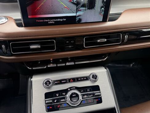Used 2021 Lincoln Aviator Reserve w/ Equipment Group 208A RWD image 11