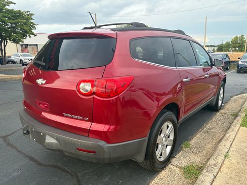 Used 2012 Chevrolet Traverse LT FWD image 7