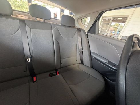 Used 2025 Kia K4 FWD image 36