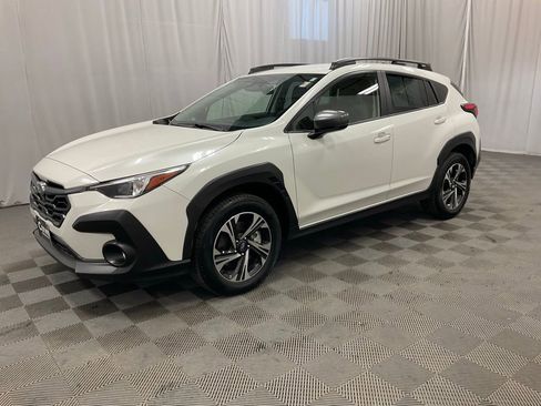 Used 2024 Subaru Crosstrek 2.0i Premium image 5
