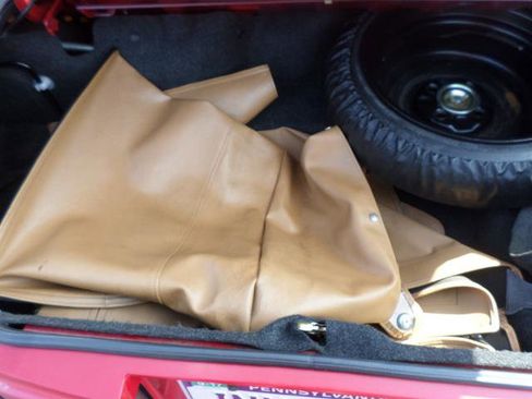 Used 1997 MAZDA MX-5 Miata M-Edition image 35