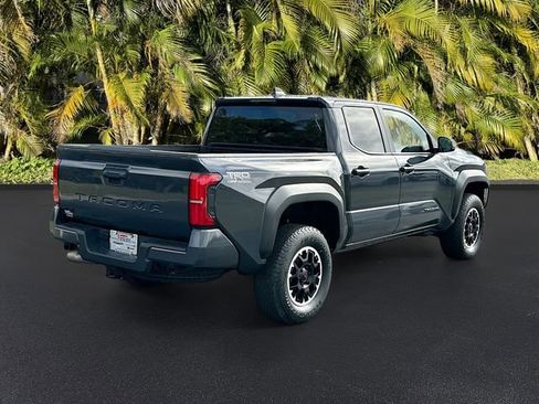 Used 2024 Toyota Tacoma TRD Off-Road image 5