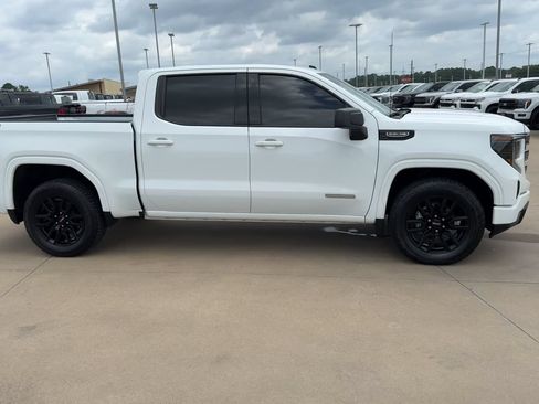 Used 2025 GMC Sierra 1500 Elevation w/ X31 Off-Road Package AWD/4WD image 2