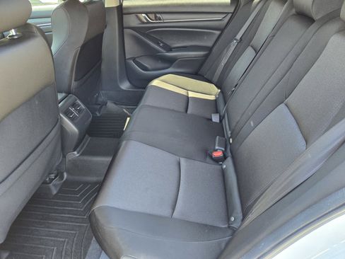 Used 2019 Honda Accord EX image 12